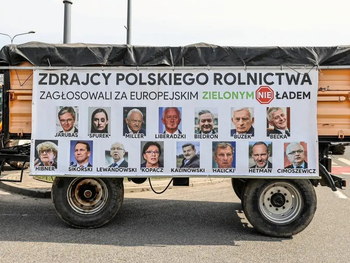 Plakat na przyczepie: